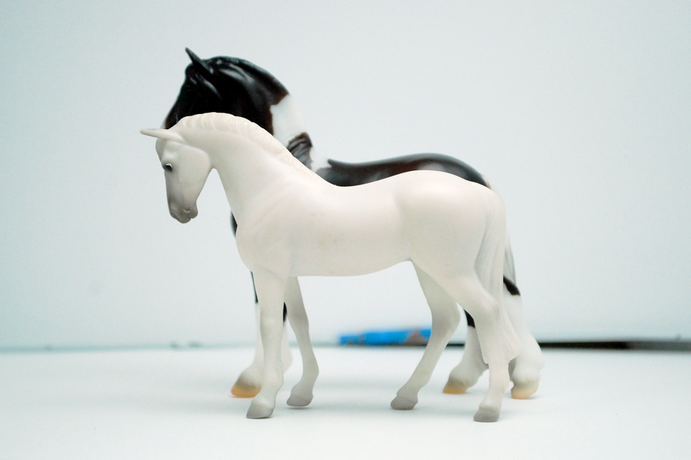 G3 Standing Thoroughbred