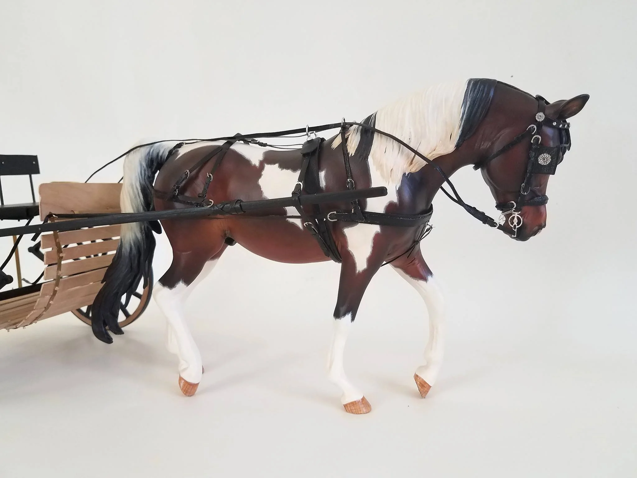 Andrea Wood made this brilliant harness for her model. Well done!