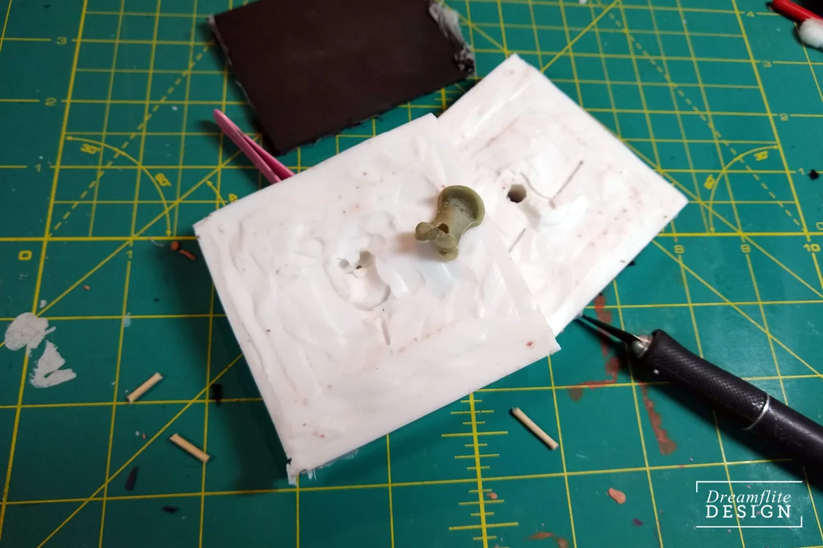 mold_5.jpg