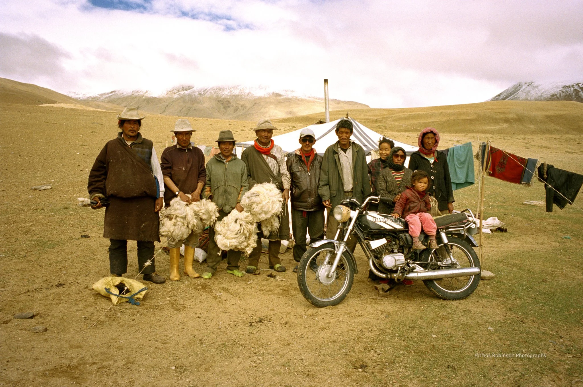 Ladakh nomad group portrait.jpg