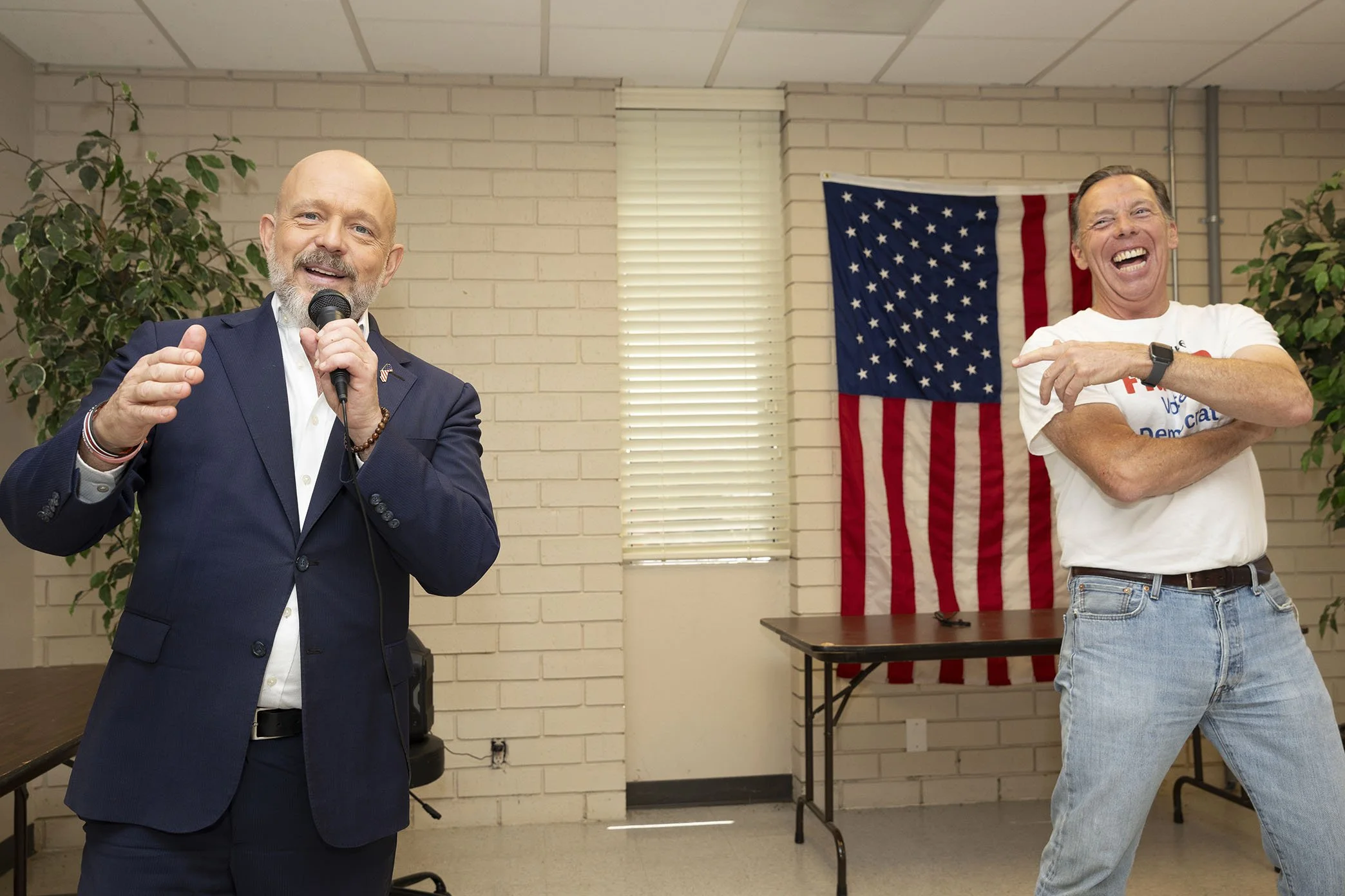  Republican gubernatorial candidate, Steve Hilton on the campaign trail in San Jose, CA 