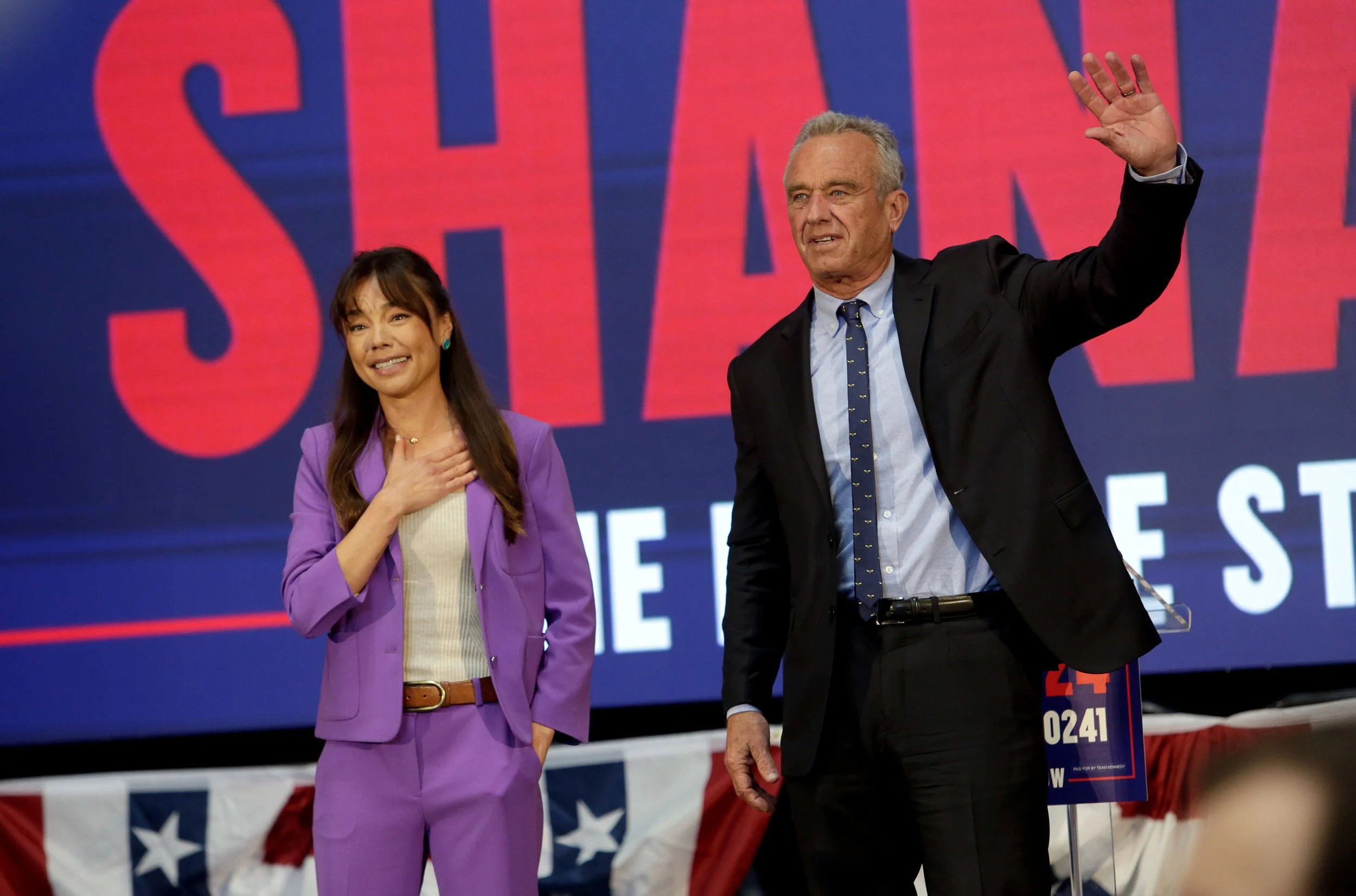  Nicole Shanahan and Robert F. Kennedy Jr. at a campaign fundraiser in Oakland, CA 