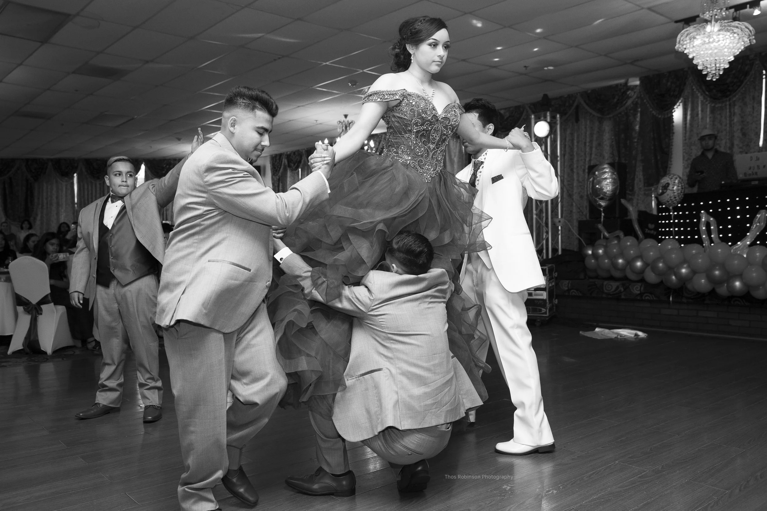  Quinceañera  