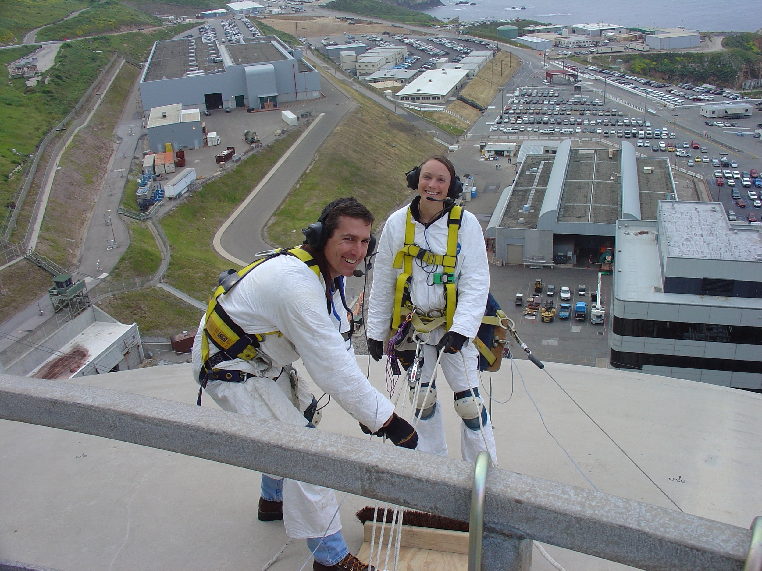 Inspecting the Diablo Canyon containment dome. It is in excellent condition.