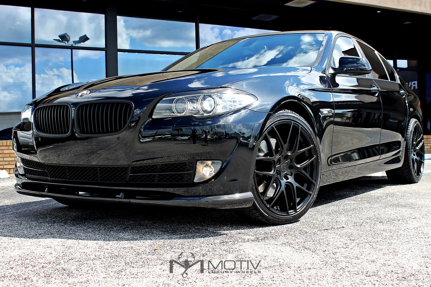 Motiv_409B_BMW5_01.jpg