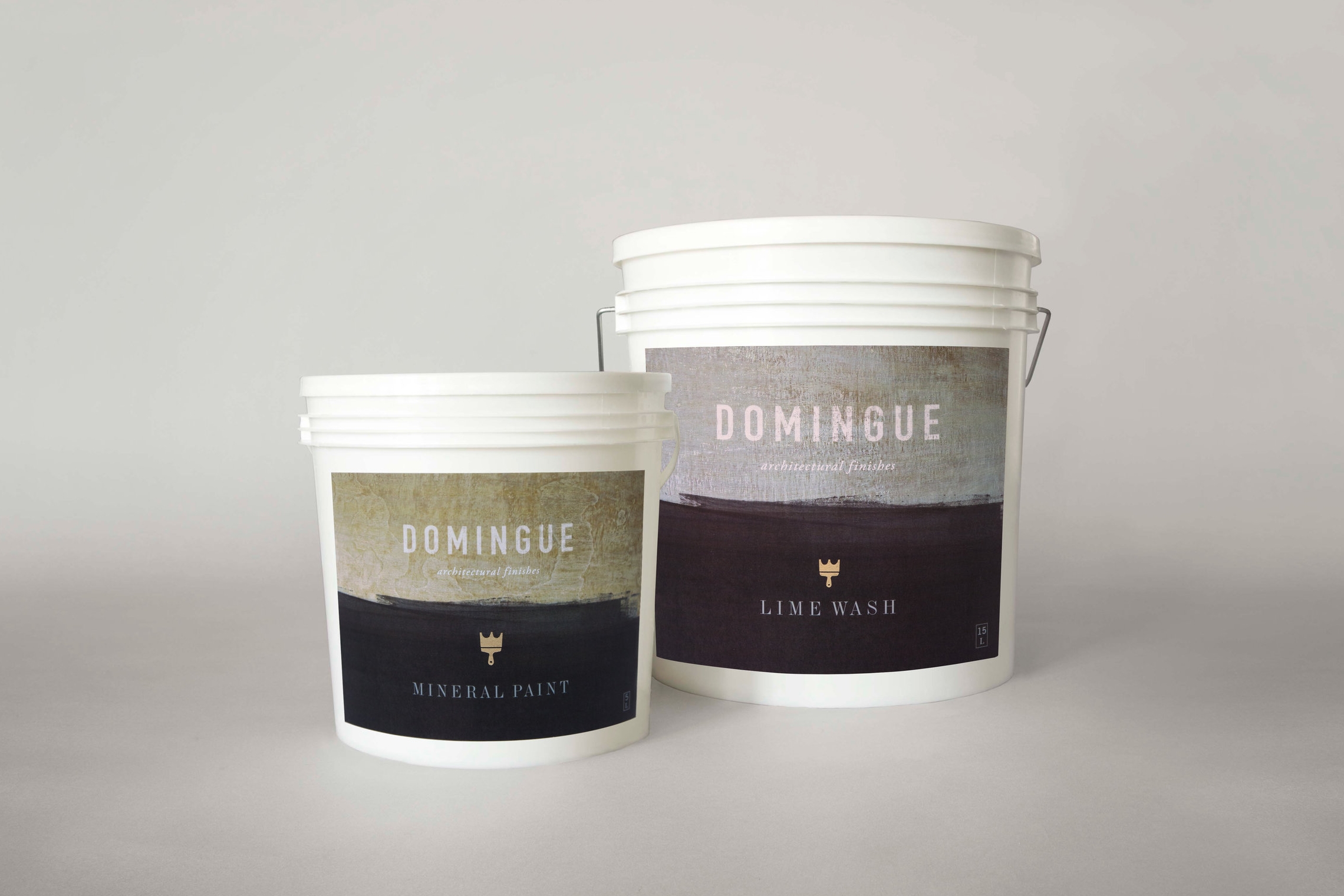 Packaging was of utmost importance because it was a primary touchpoint for buyers. We concepted many solutions until we arrived at the most expedient ones. We designed packaging for every product even creating solutions for shipping.