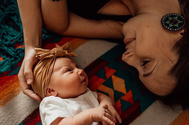 One of my absolute favorite unplanned unposed just happened shots. 
#boldemotionalcolorful #motherhood #thefamilycollective