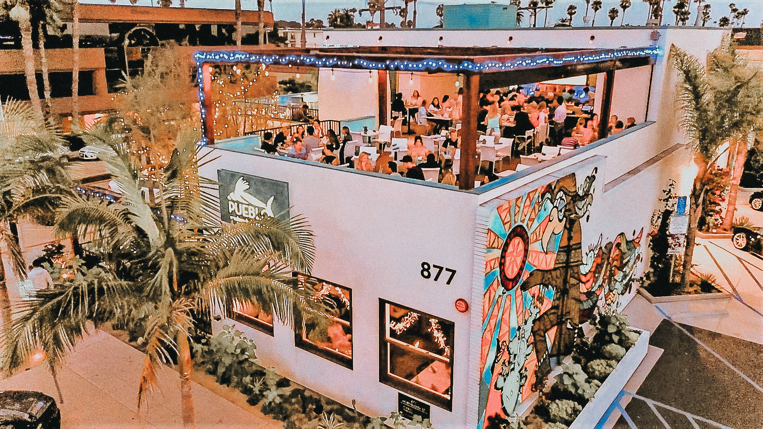 Building+with+Mural+in+View.jpg