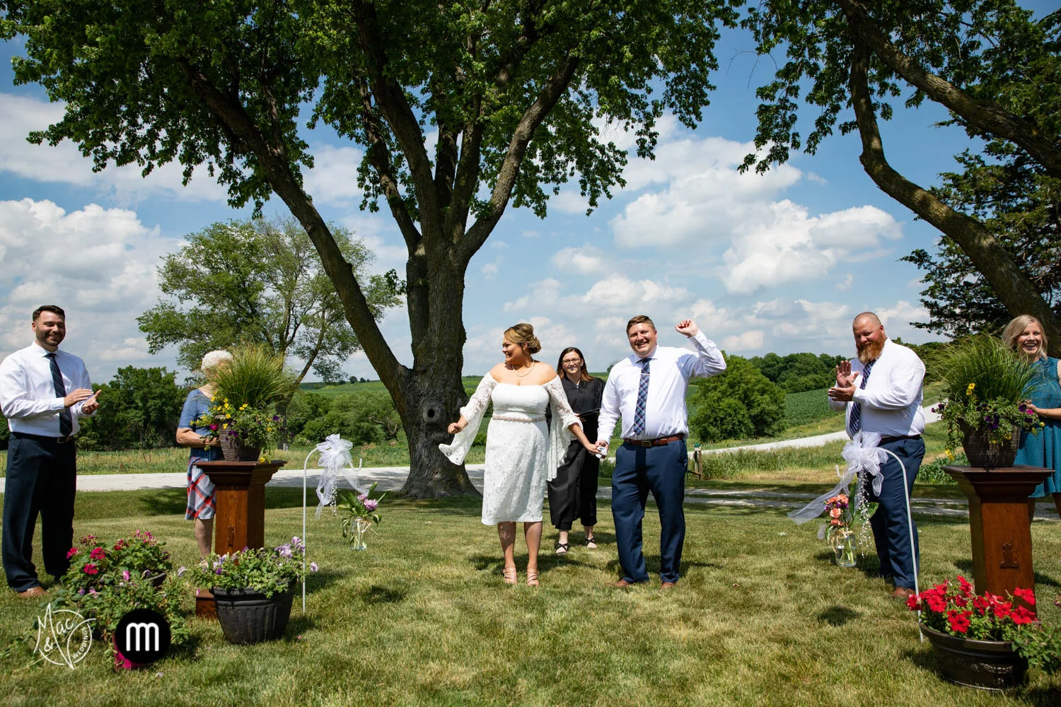 backyardwedding-24.jpg
