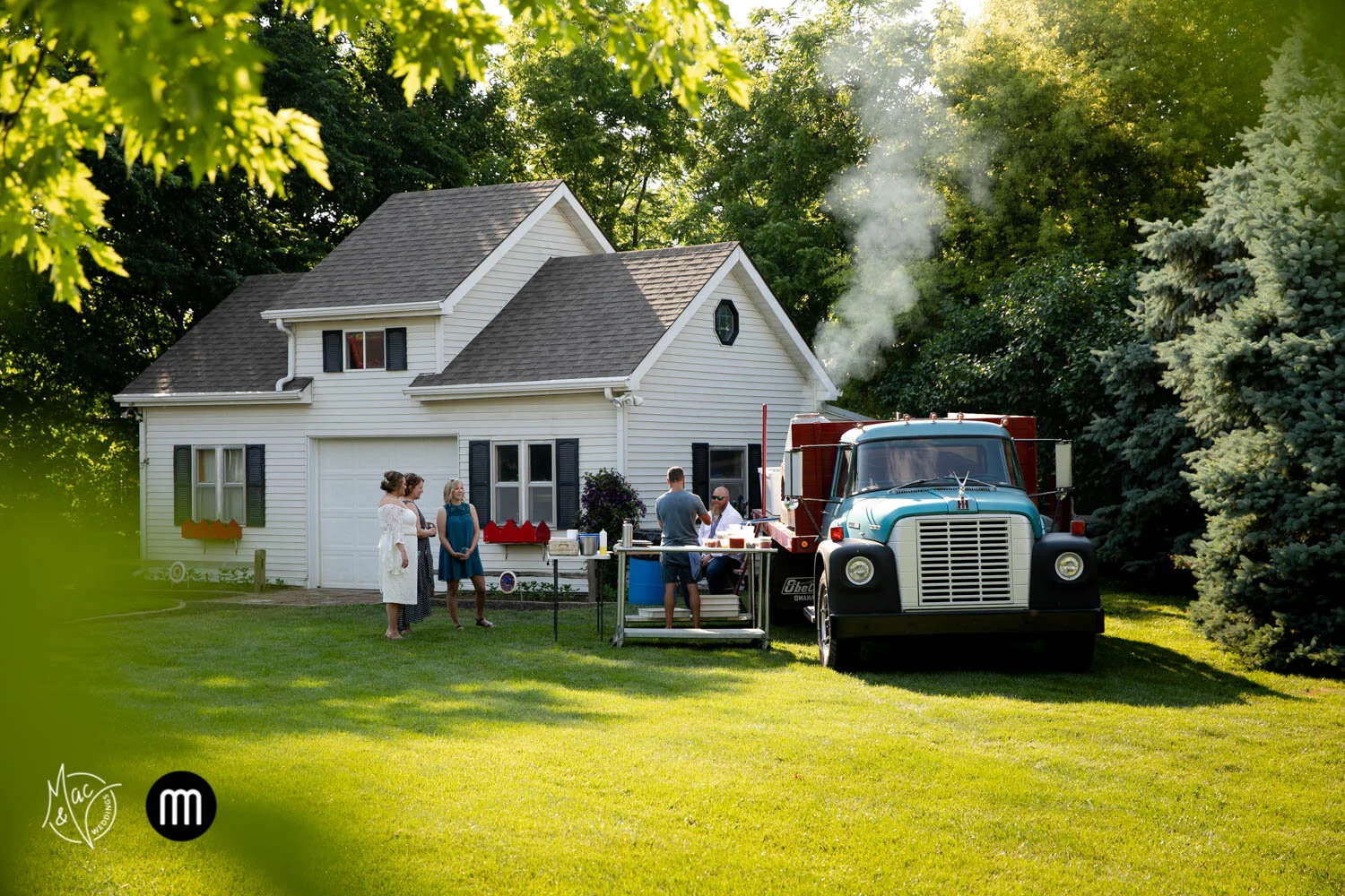 backyardwedding-12.jpg