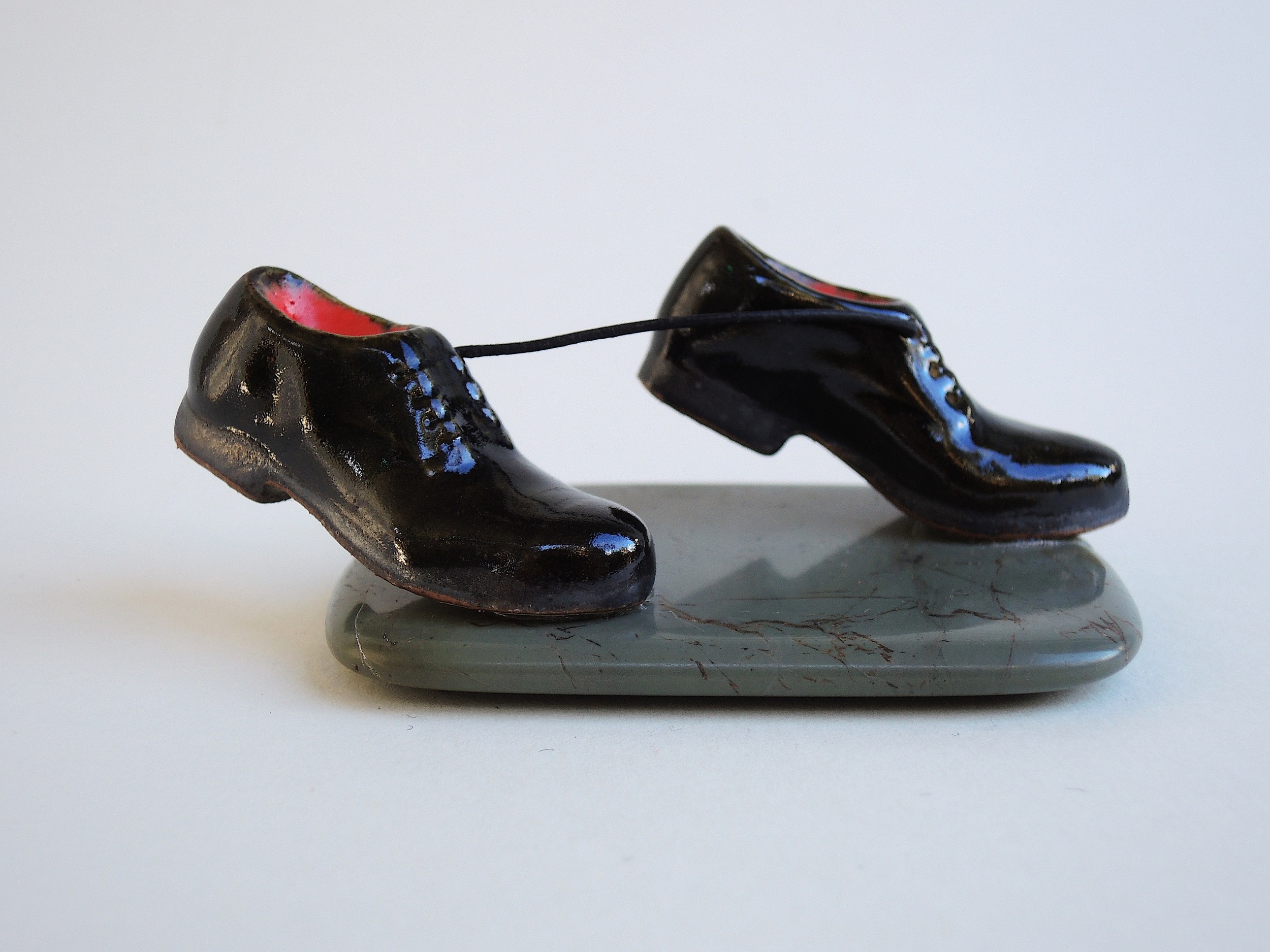 Shoe therapy / 2015