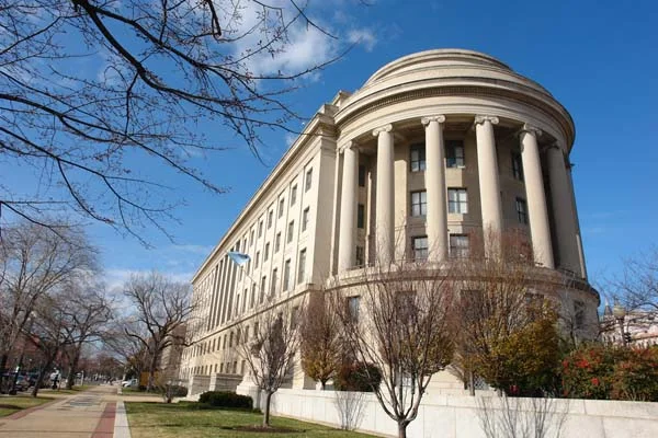 Net Neutrality Comments Crash FCC Website: Keep The Pressure On