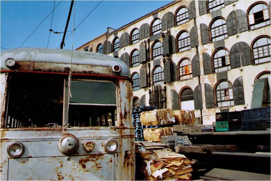 Red_Hook_Brooklyn_Fairway_Market.jpg