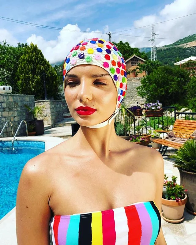 🔵🔴⚪Branching out with Buttons 🔵🔴⚪ A fun project customising swim caps for my recent shoot in Montenegro 🌟

#thehatologist #hatology #victoriawright #stylist #styling #style #fashion #stylistlife #millinery #hats #headpieces #bespoke #swimcaps #b