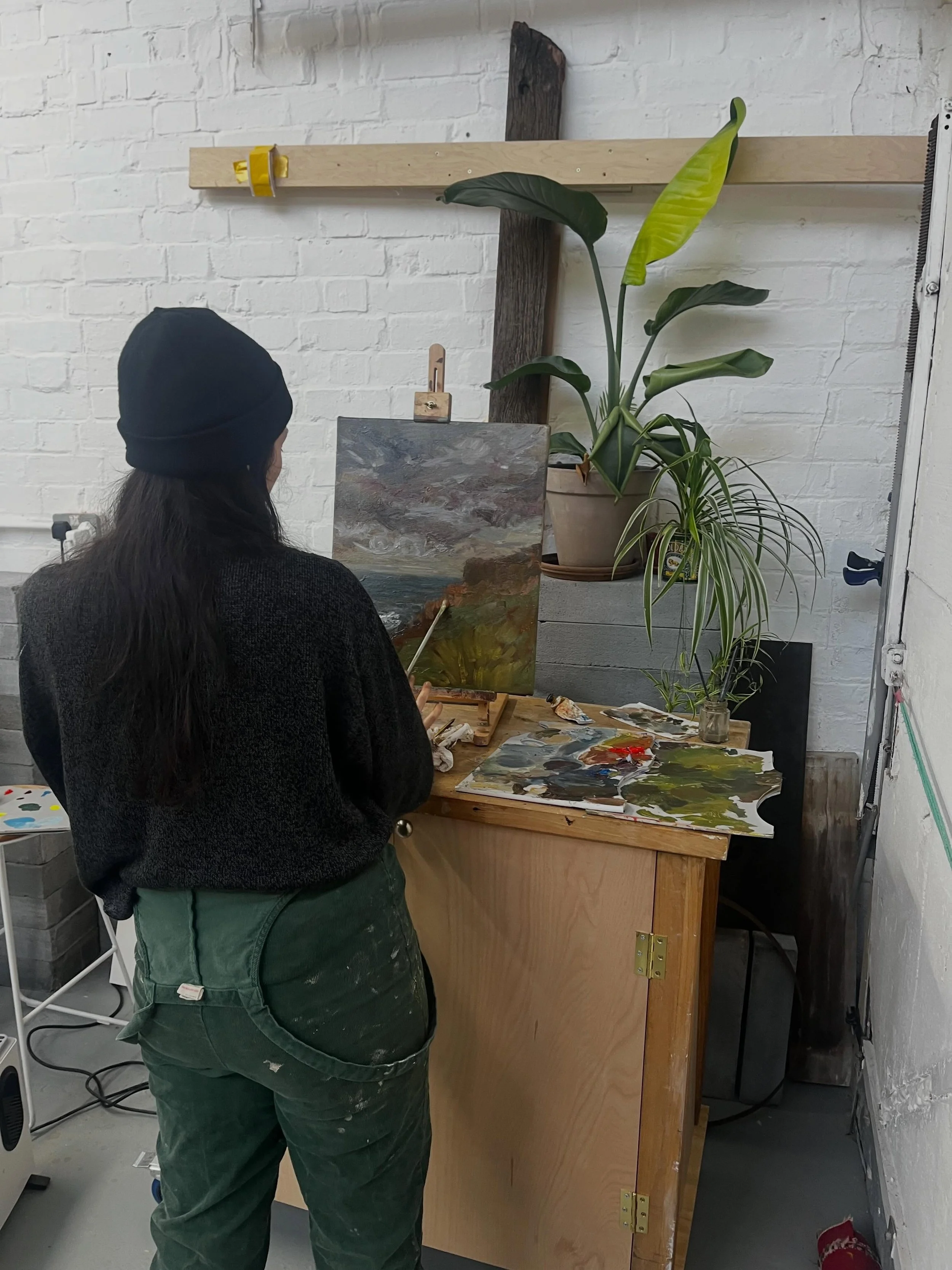 It&rsquo;s a painting thing &hearts;️. So many incredible people have joined me to paint in @outline__studios this year, what a total joy it has been to have them all there. Beautiful work and fantastic painters. I look forward to inviting more in to