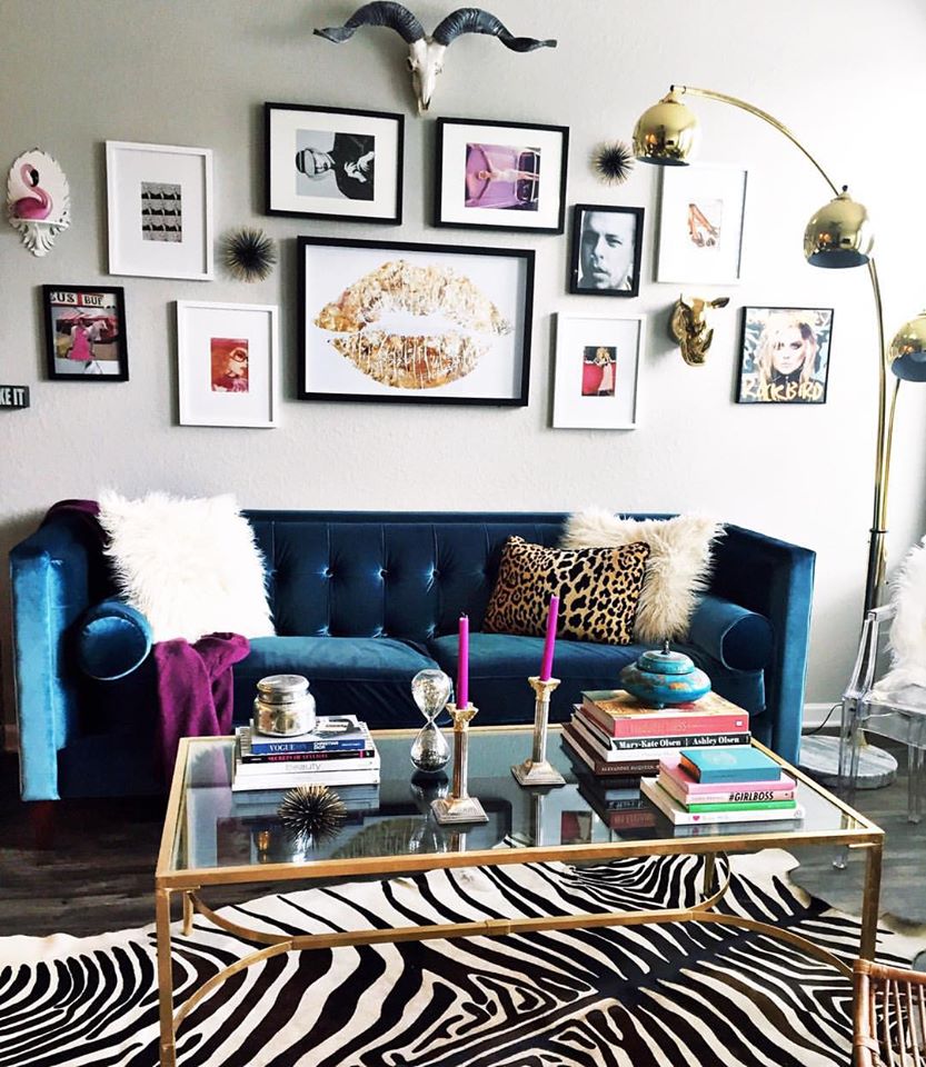 The super cute gold lip print I have hanging in my own living room is 30% off!