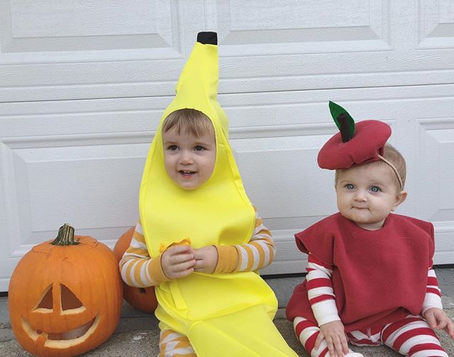 They moved trick or treating up to tonight, so Happy Halloween! 🍌🍎