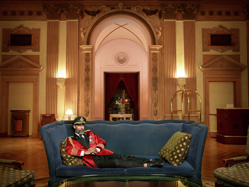 Biltmore_BlueCouch-4237_final_proxy.png