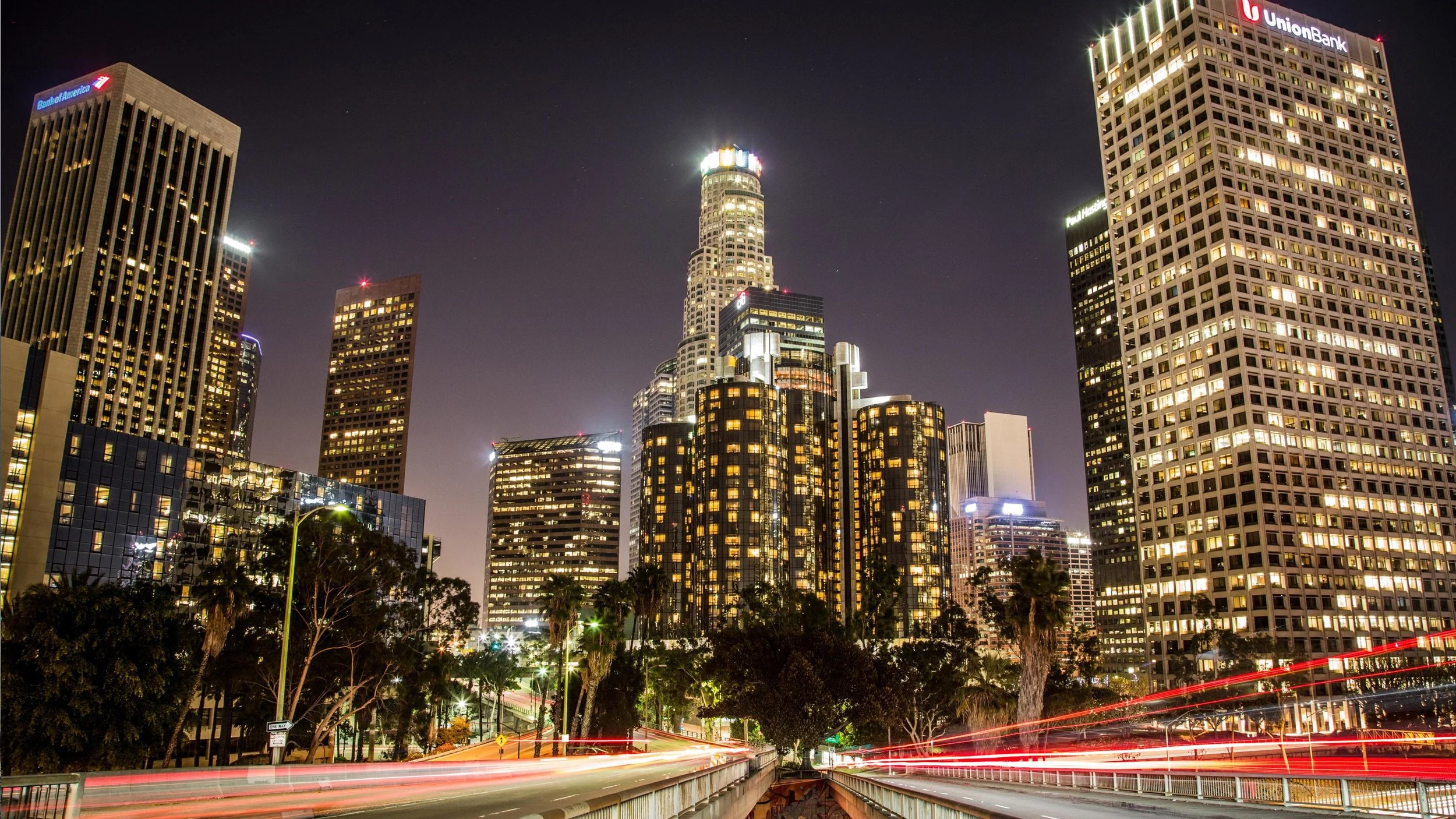 los-angeles-at-night--3840x2160.jpg