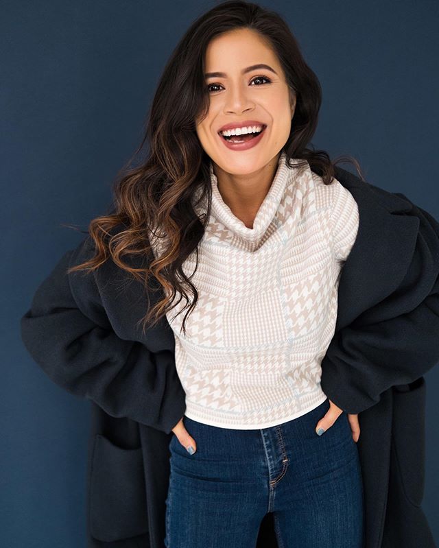 Current mood: MOFO GRATEFUL &amp; FILLED WITH SO MUCH LOVE &amp; HAPPINESS!!! What an incredible year and this is only the beginning baby!!! 🙌🙏💓
.
Also grateful for this beautiful pic  taken by my dear brother ☺️@shotbymcmanus ✨