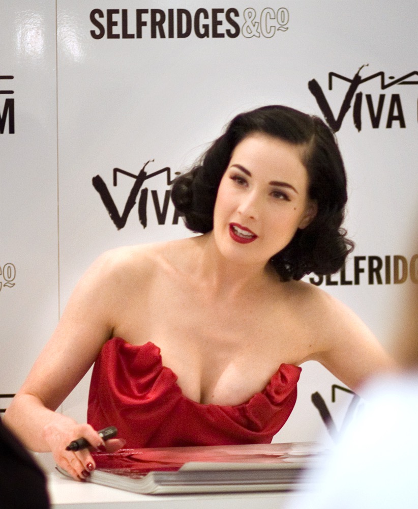 MAC Viva Glam lipstick ambassador - her shade really is the perfect red!