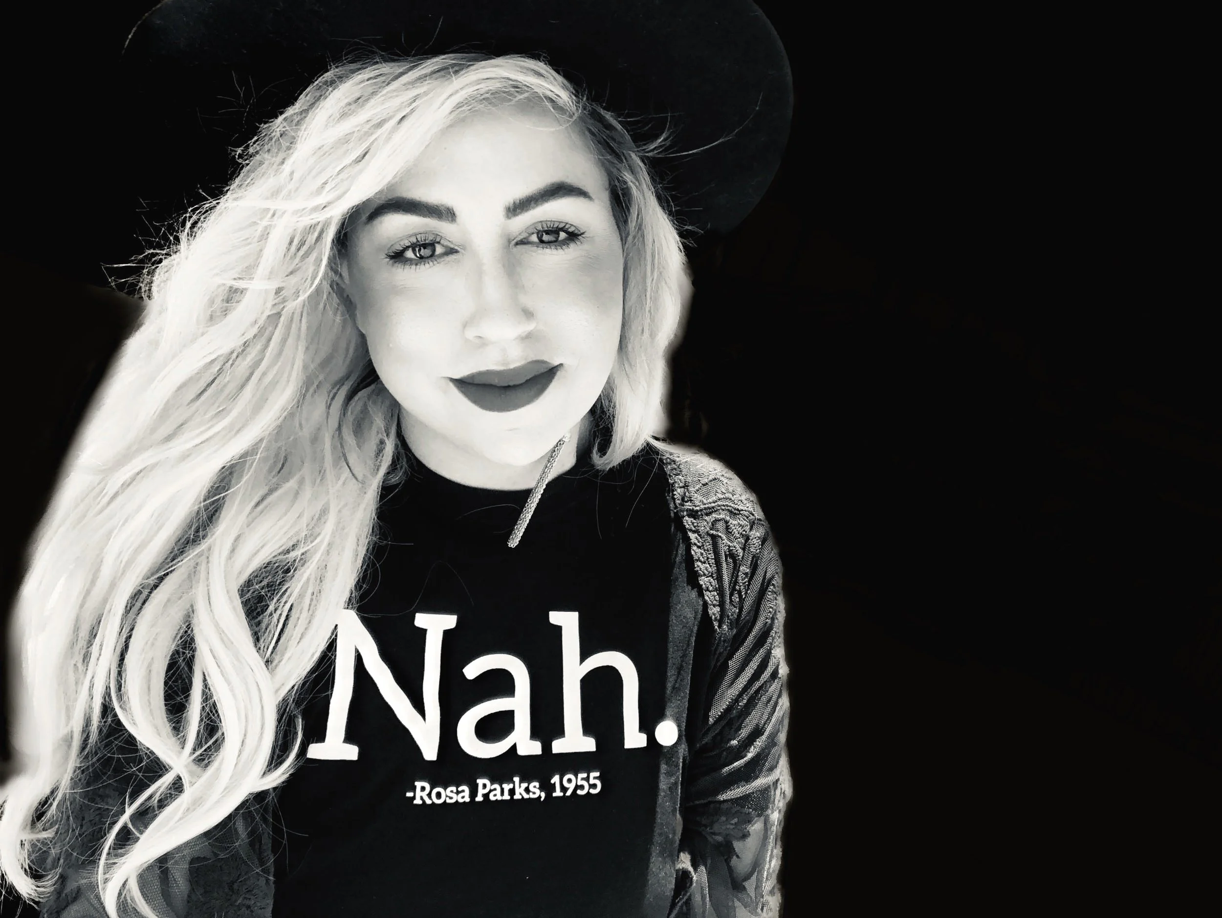 Facetune_12-05-2019-22-59-33+2-2.jpg