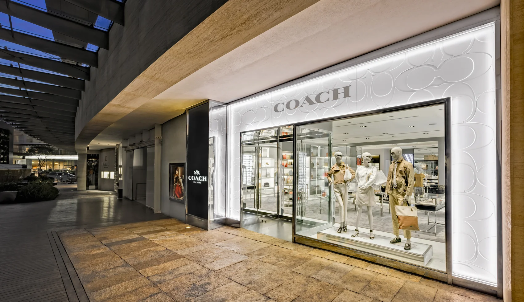 facade.jpg