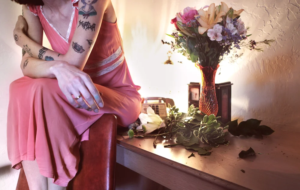 Jane_PinkNightie_OrangeVase_MedCU.jpg