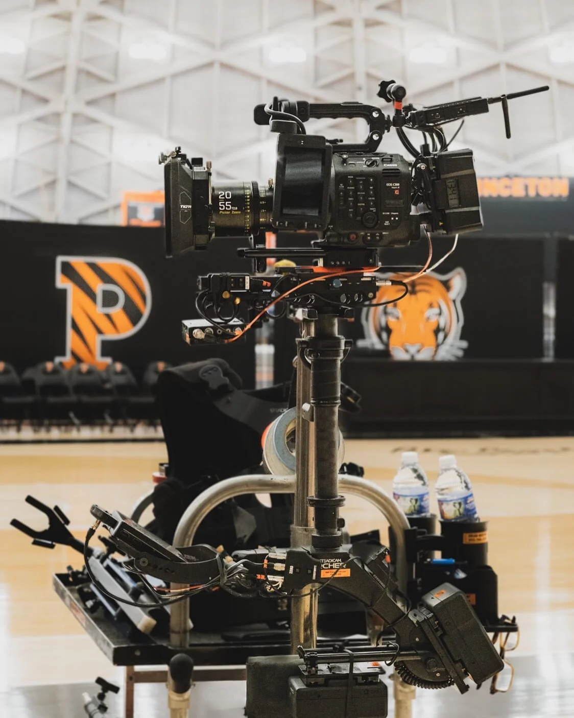 The last build with my Archer1 sled for a Princeton Athletics promo before I shipped it out to @thegiddyupgoat . Hope it does you well brotha! 

Princeton Student Athlete Promo
Director/producer : @jordansberman 
DP : @brandonjamesripley 
Steadicam o