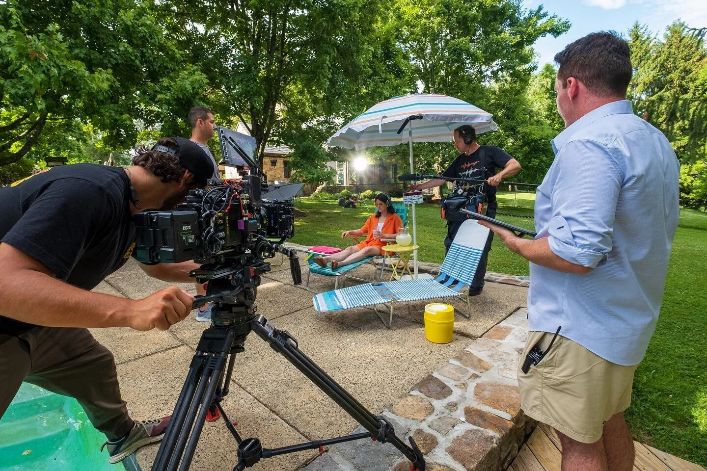 Had the opportunity to AC on another fun Audible spot with @elyse_myers and @lancebass recently, and I even went for a dip in the pool for a shot 😂 

Production company: @inhouseteam 
EP: @acdrummer 
Director: @iammikeleonard 
DP: @thegiddyupgoat 
A