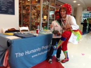 Lotsy Dotsy visits the Humanity Project