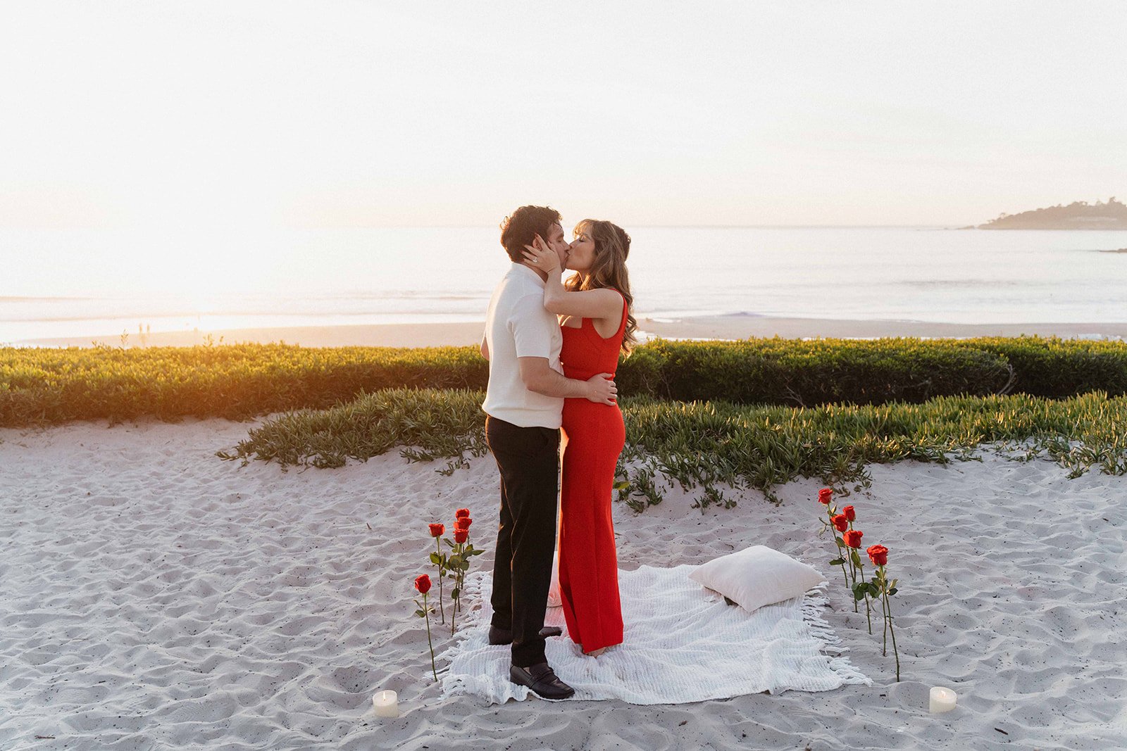 carmel_beach_proposal_drew_zavala_photo_rr-57.jpg