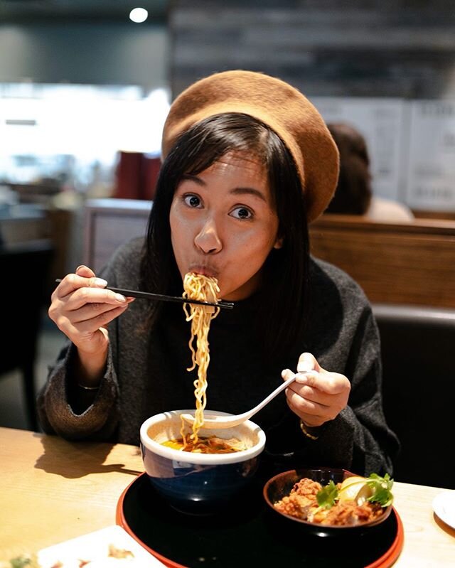 Sending Noodz! 🍜 You guys know how much I love a good noodle/ramen spot and this past weekend we had the opportunity to try out @momosanseattle in Chinatown with some of our good friends! The link is the bio! All Photo Credit goes to my girl: @lotus