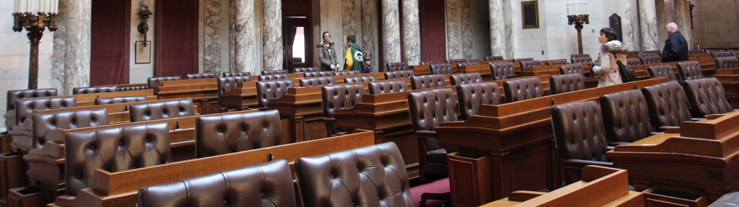 Wisconsin_State_Assembly_Chairs.jpg