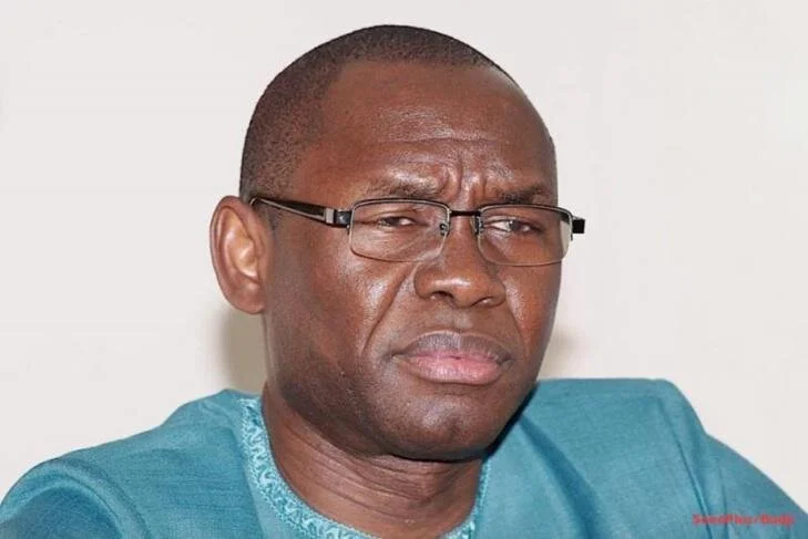 SANTE PUBLIQUE : J’ACCUSE MÉDECINS ET POLITIQUES