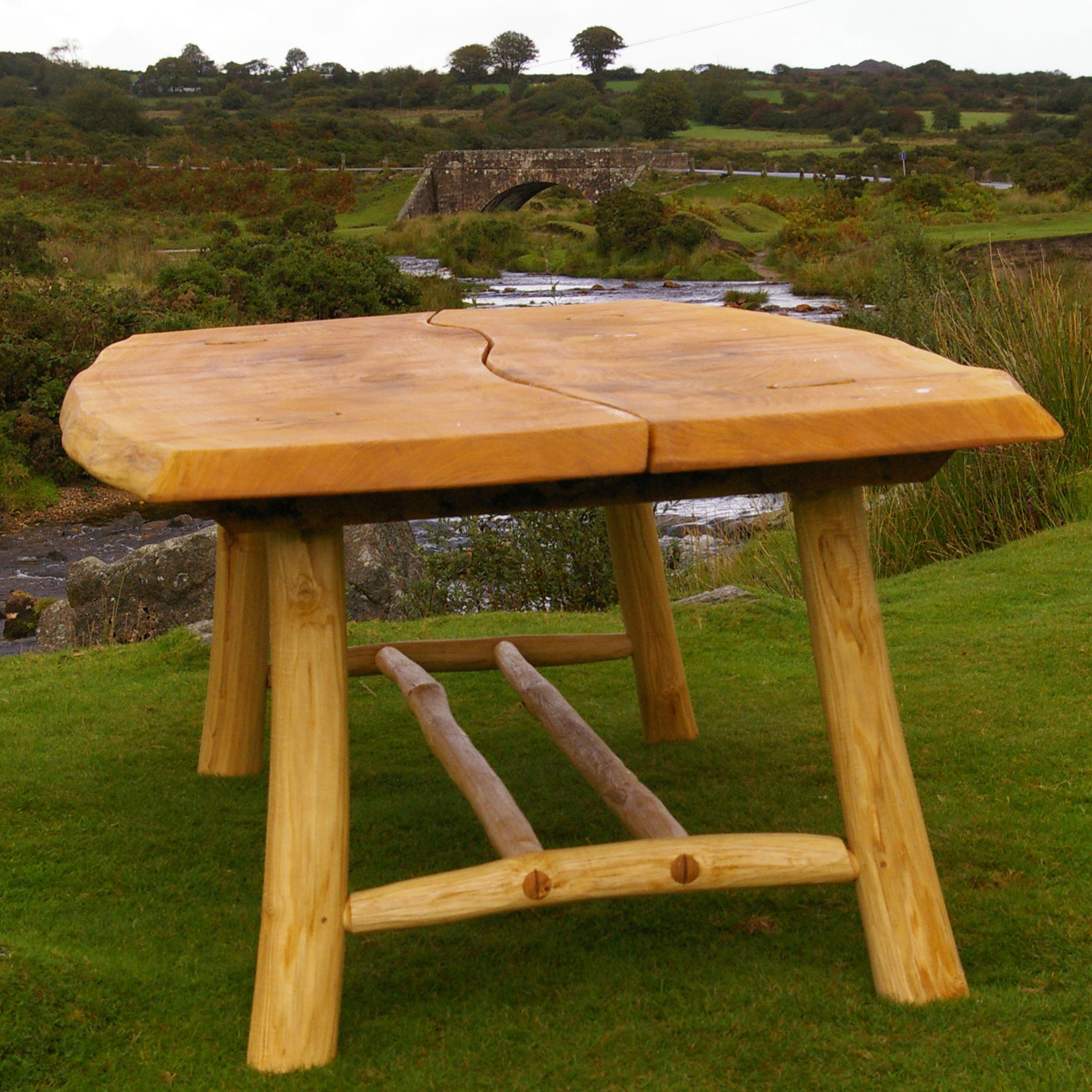 patio table300.jpg