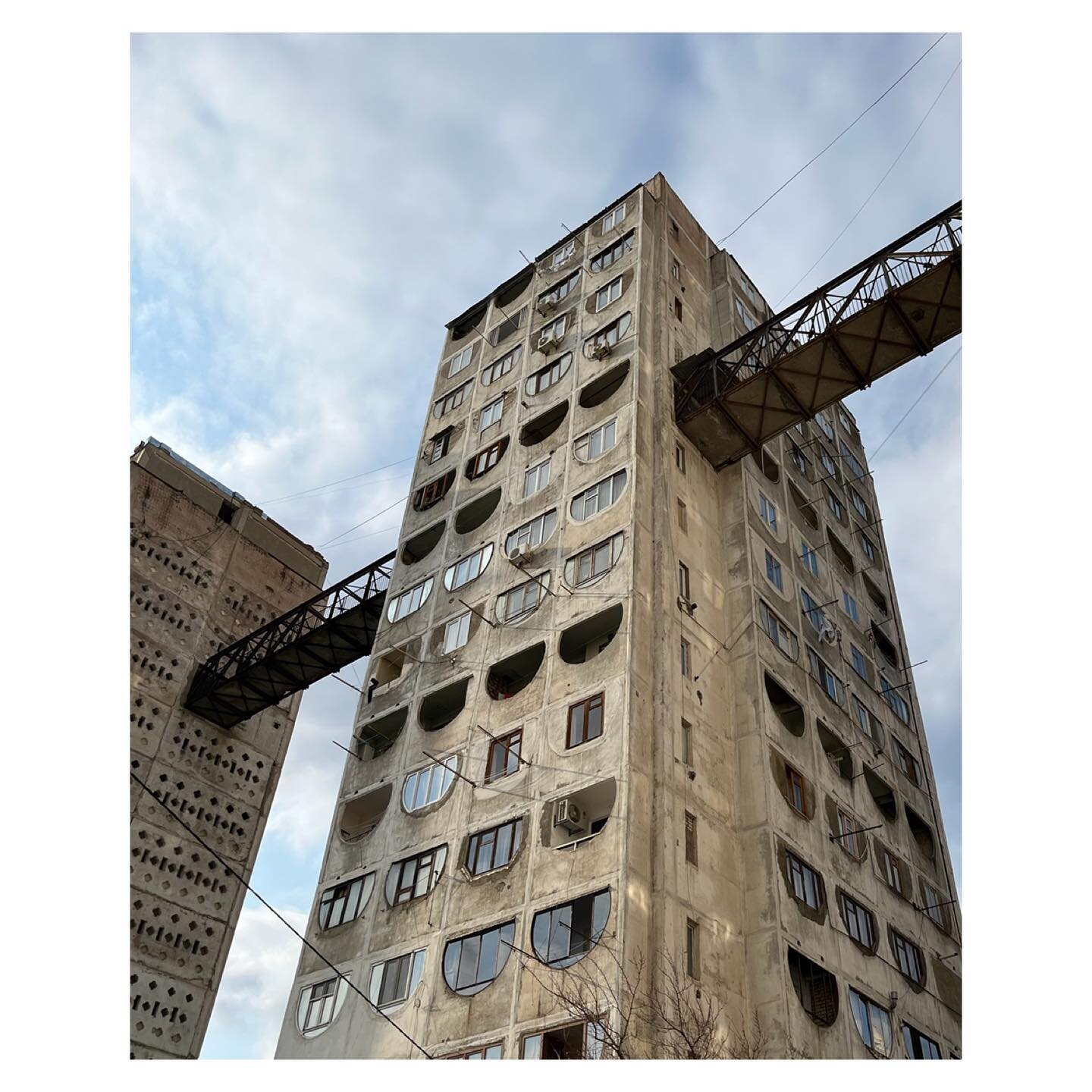 Sakartvelo III: Nutsubidze Skybridge

#sakartvelo #georgia #tbilisi #brutalism #brutalistarchitecture #sovietarchitecture #architecturalphotography #travelphotography #architectureheritage