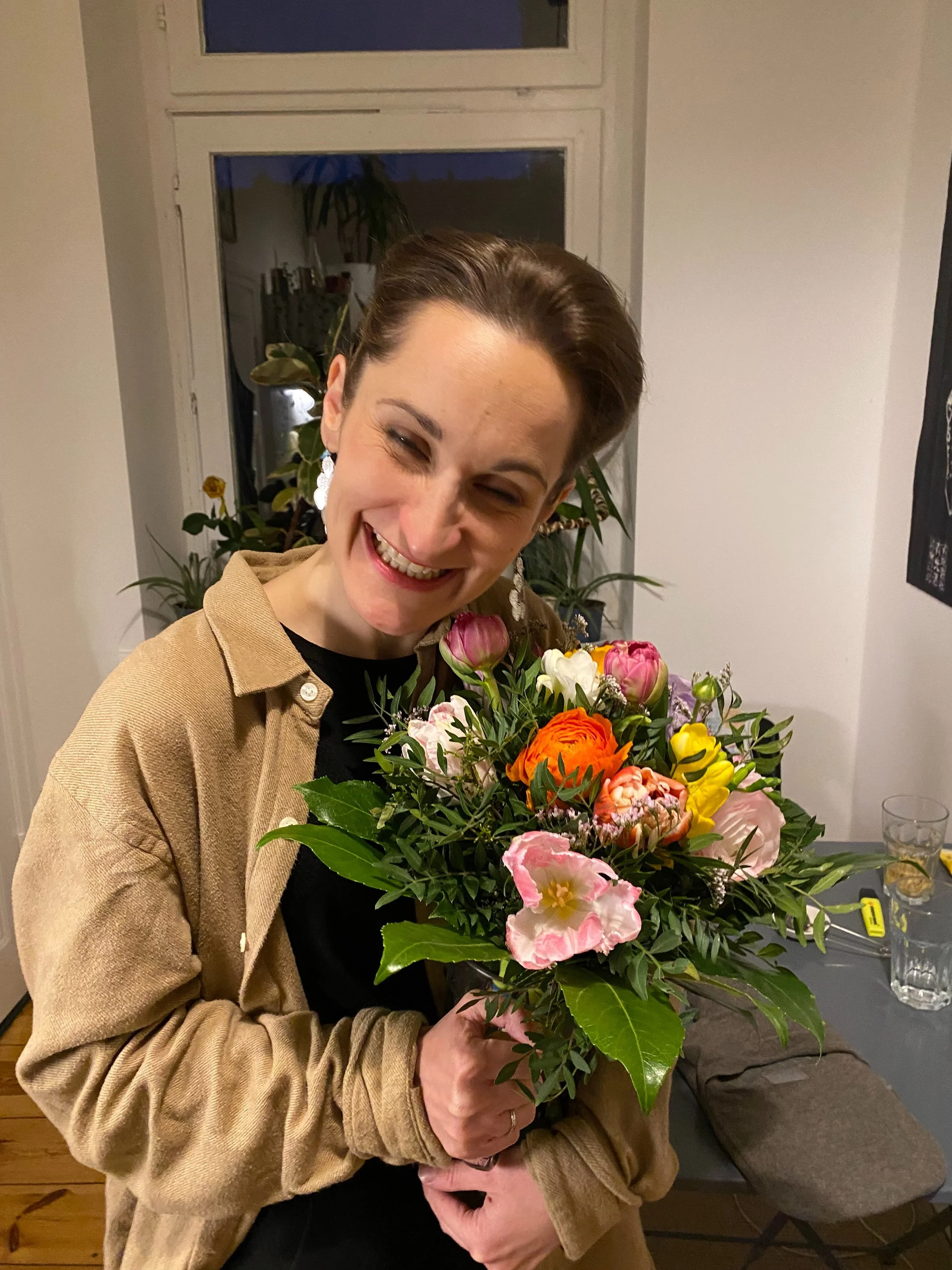 What a season! I&rsquo;m so happy to have worked with so many wonderful people ❤️🎶😌

Some highlights I&rsquo;ll be taking into the summer:
✨ Soloist debut and jump-in at the @komischeoperberlin in the inspiring production SELEMO. It felt especially