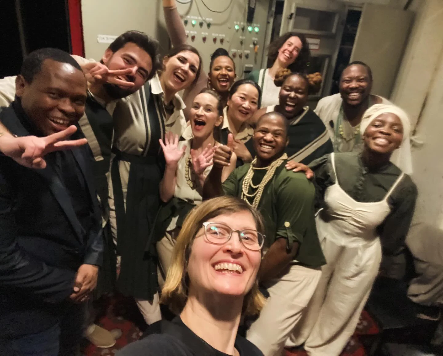 Jump-in for @komischeoperberlin for a new spring opera, SELEMO by @sbusisoshowzee &amp; @hlangus164 💗💗

What a joy to have sung 4 shows of this inspiring new piece with the talented teams from @lessgoodidea @komischeoperberlin &amp; @neukoellnerope