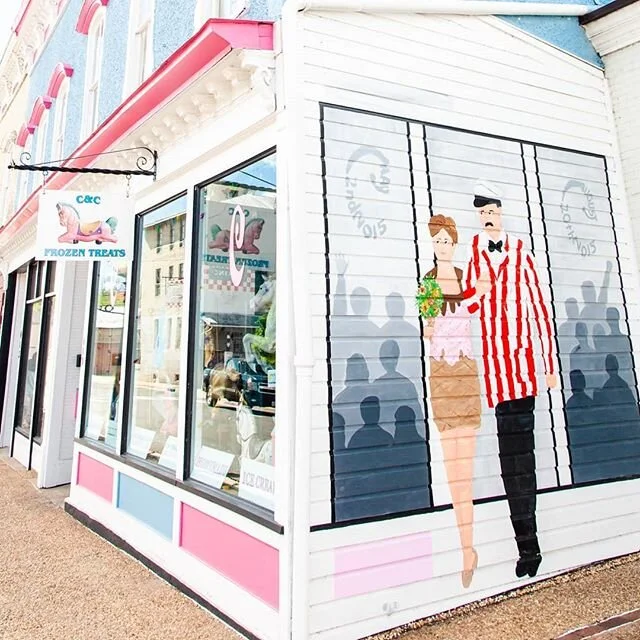 Out on an adventure, I came across this absolutely adorable Italian ice and ice cream shop called C&amp;C Frozen Treats in Front Royal, VA.
.
.
.
.
.
.
.
.
.
.
#momentswandered #candcfrozentreats #sweettreats #icecream #treatyourself #smalltownbiz #s