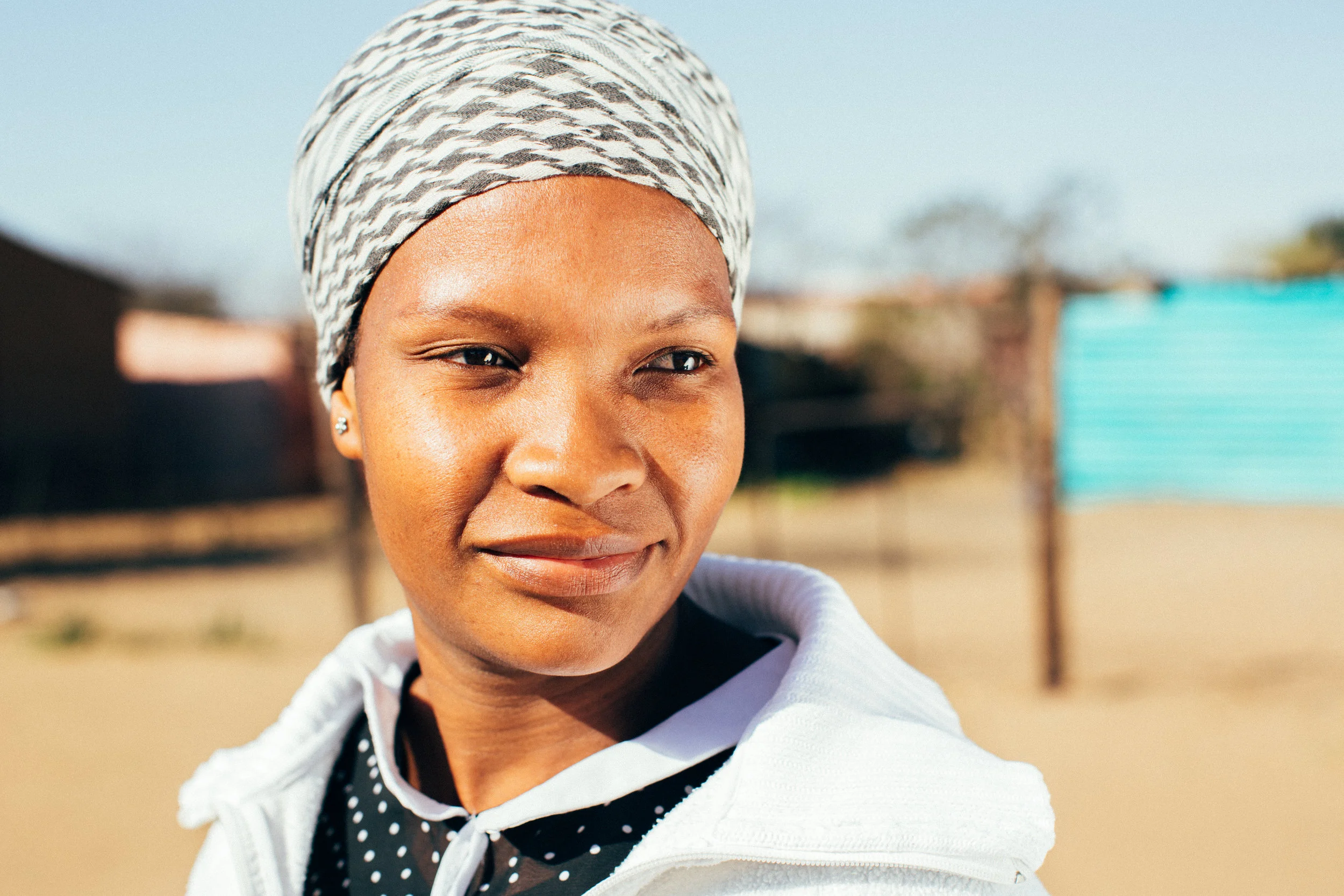 CR0A7351_SOUTHAFRICA_SASOLBURG_ZAMDELA_RHONASISTER.jpg