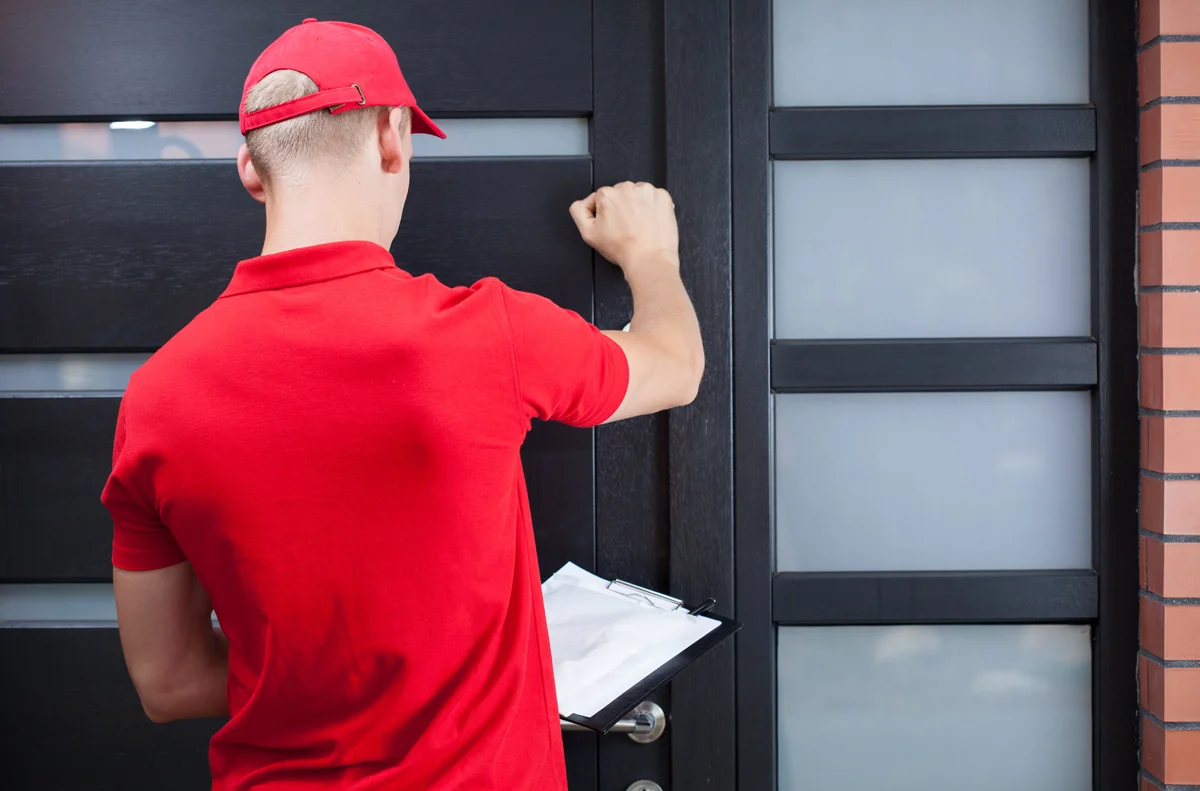 5-home-security-tips-for-dealing-with-door-to-door-solicitors.jpg