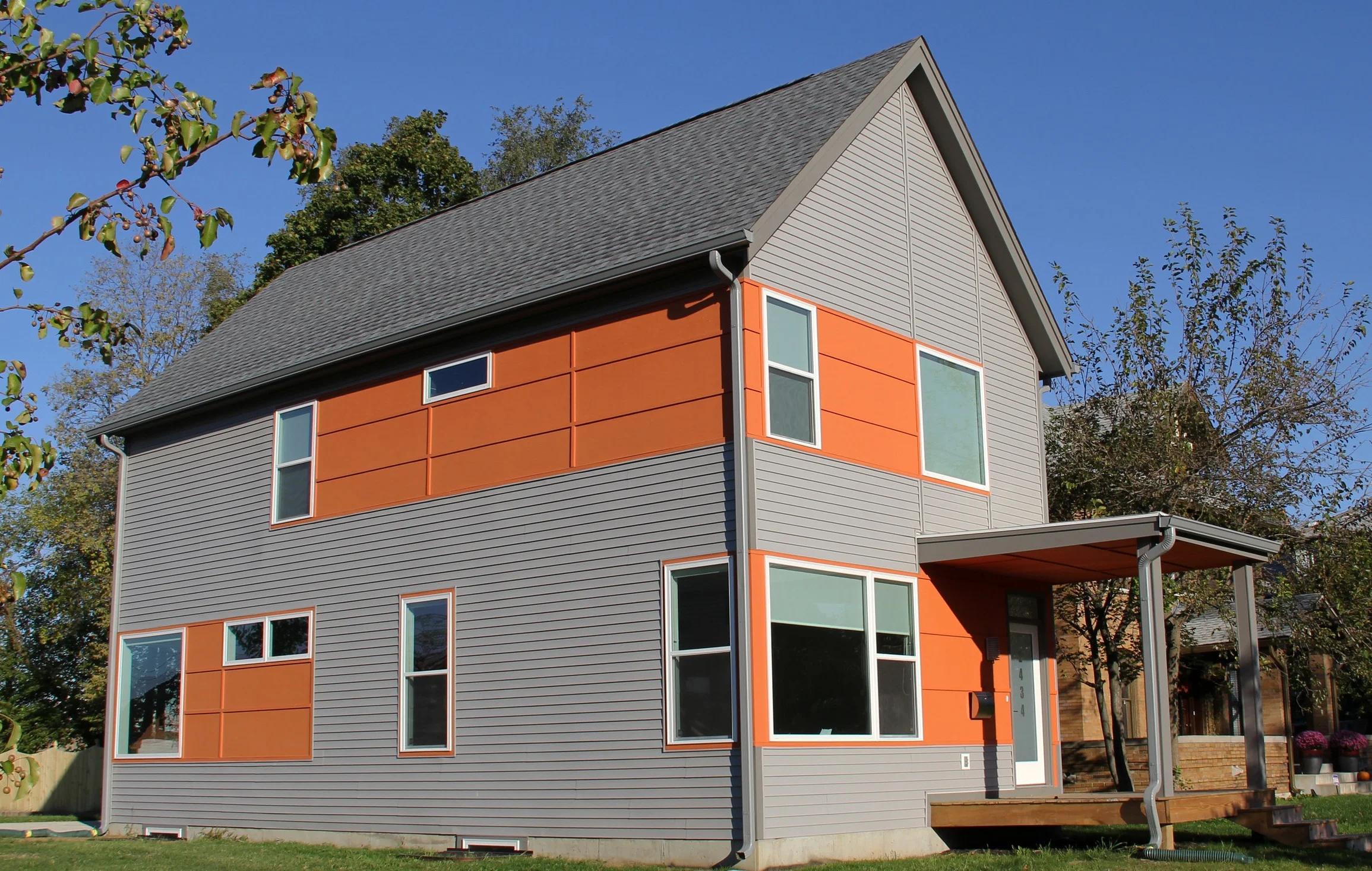 2434 N. Park.jpg