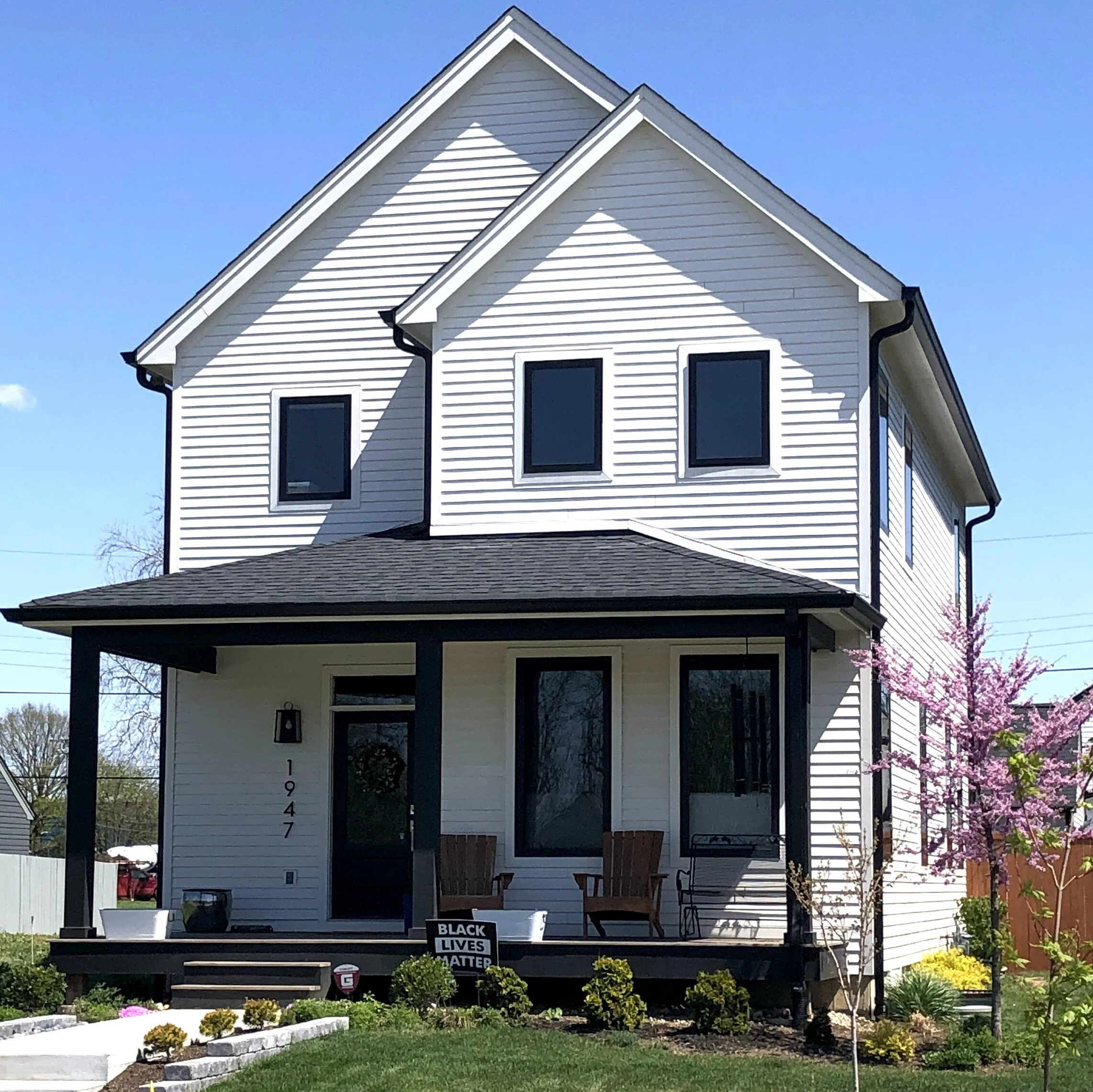 white-and-black-farmhouse-Monon16-Indianapolis.jpg