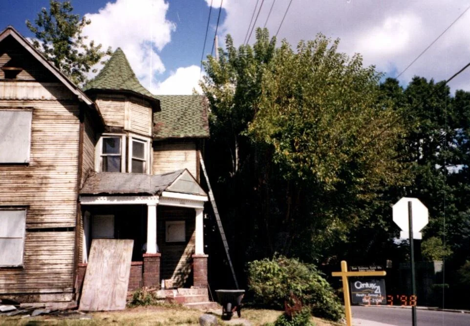1998-Holy-Cross-Boarded-Up-Home-First-Redev-Project-Indianapolis.jpg