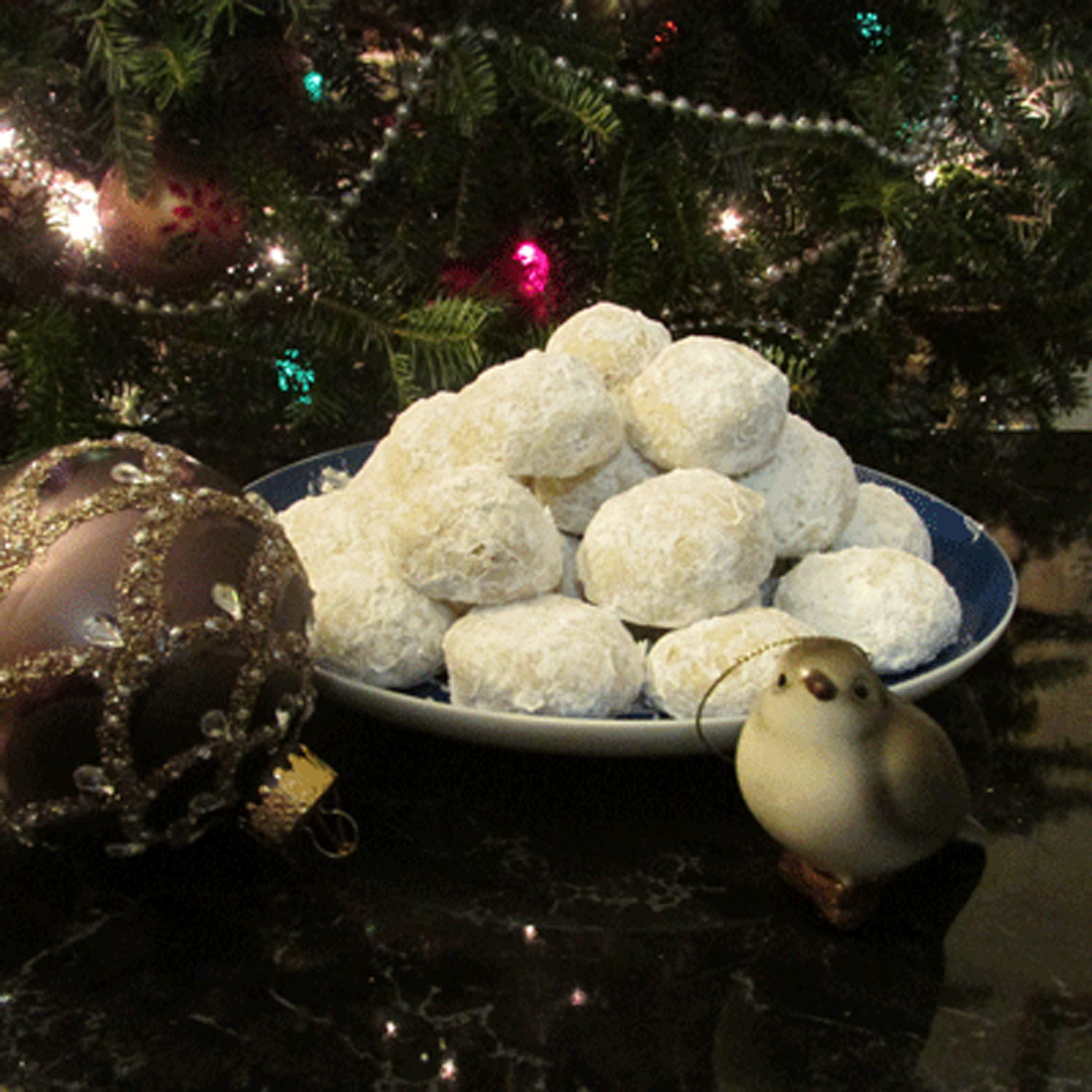 Snowball cookies 1500.jpg