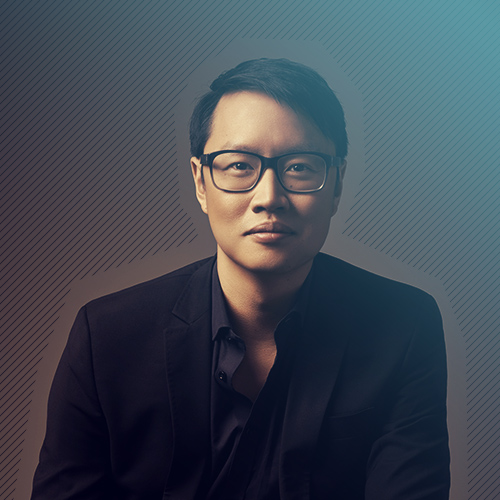 ....“… un pianiste peintre qui transforme chaque idée musicale en joli tableau de couleurs.” La Presse (Montréal) .. “Pianist Philip Chiu played with striking precision and subtle poetry.” The Gazette (Montreal)....