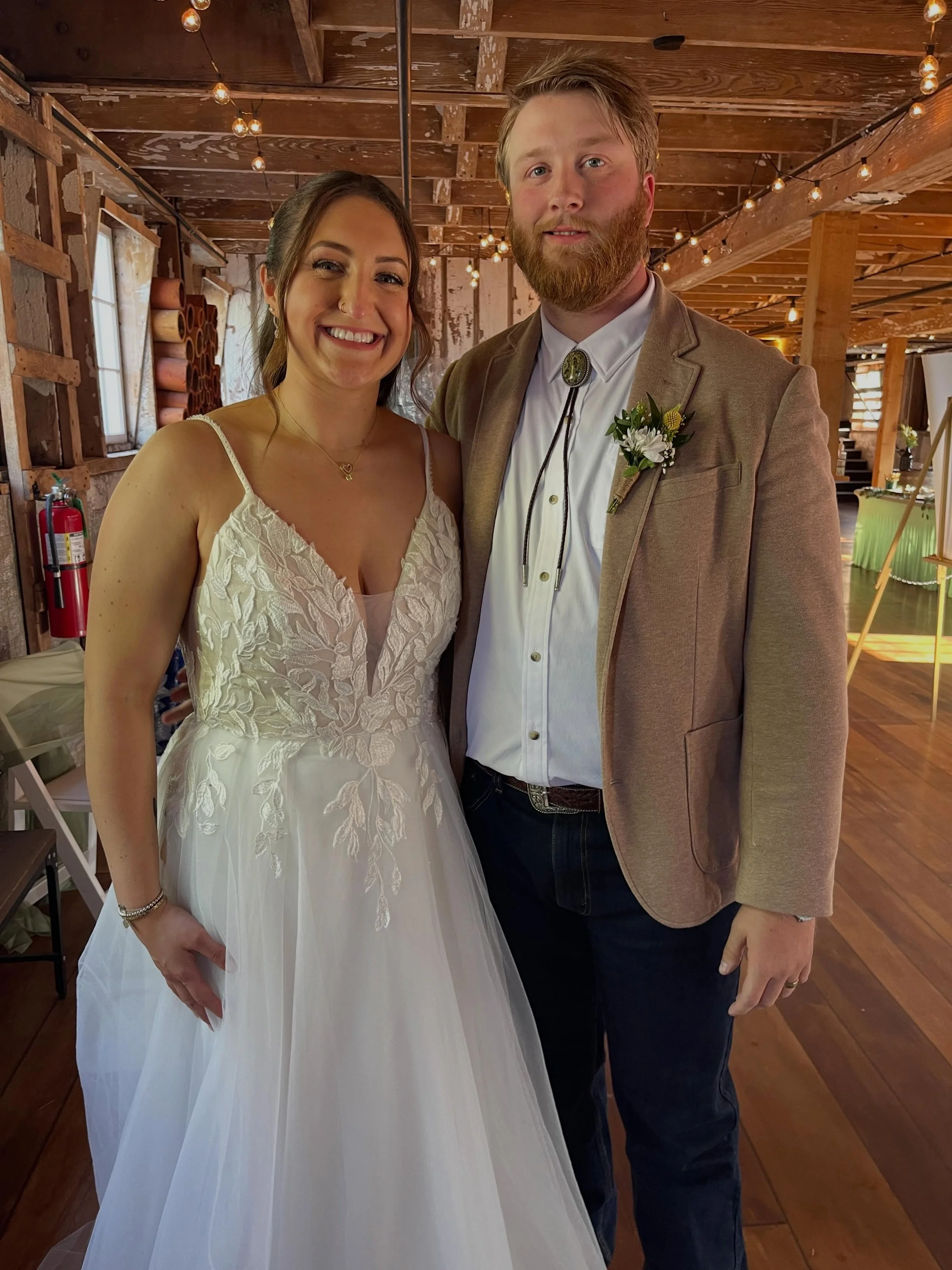 Congratulations Sarah &amp; David!! Beautiful wedding!! #bluestemfarmandevents #realbarnvenue #chicagowedding #lakegenevawedding
