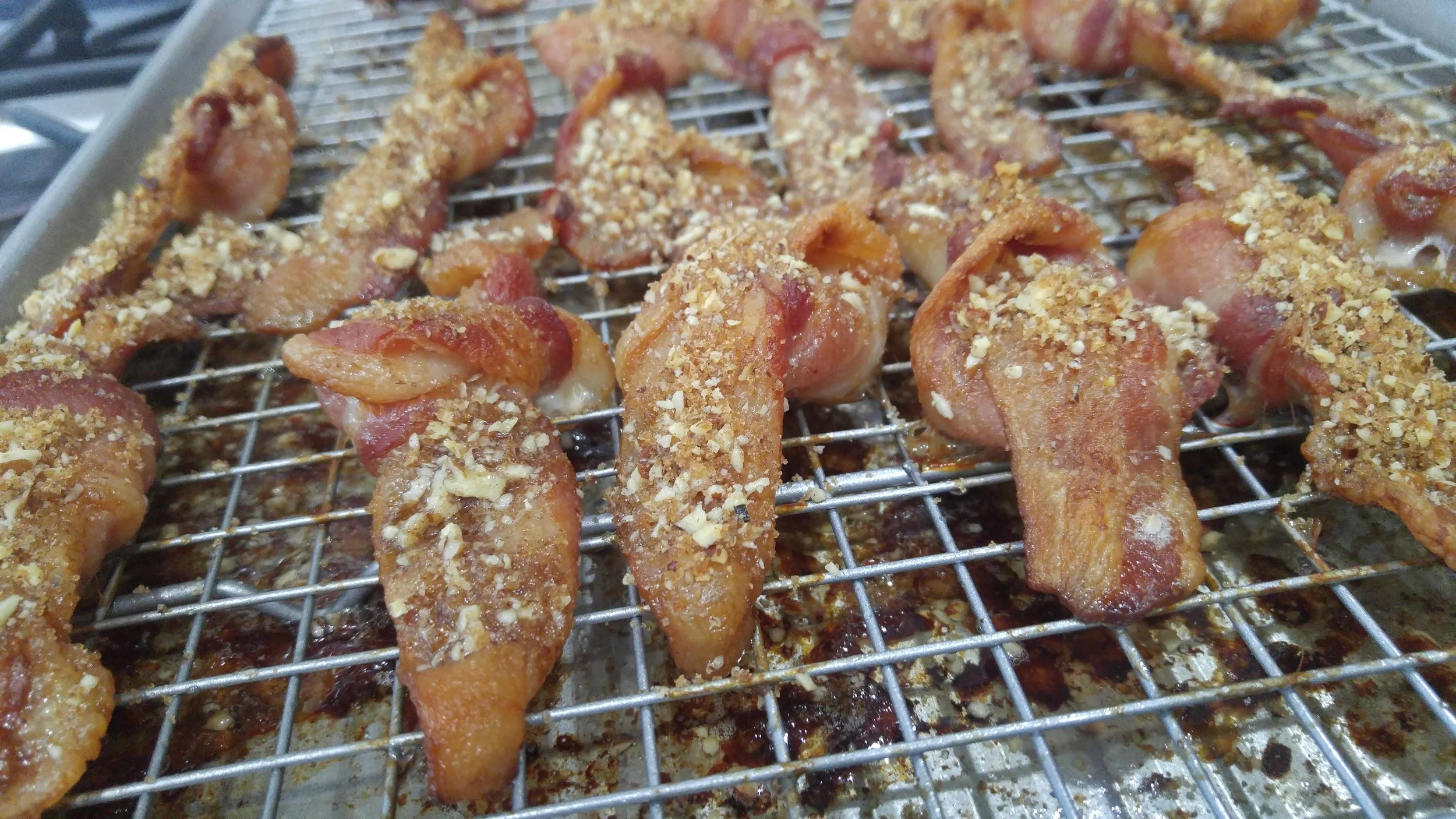 Knotty Praline Pecan Bacon