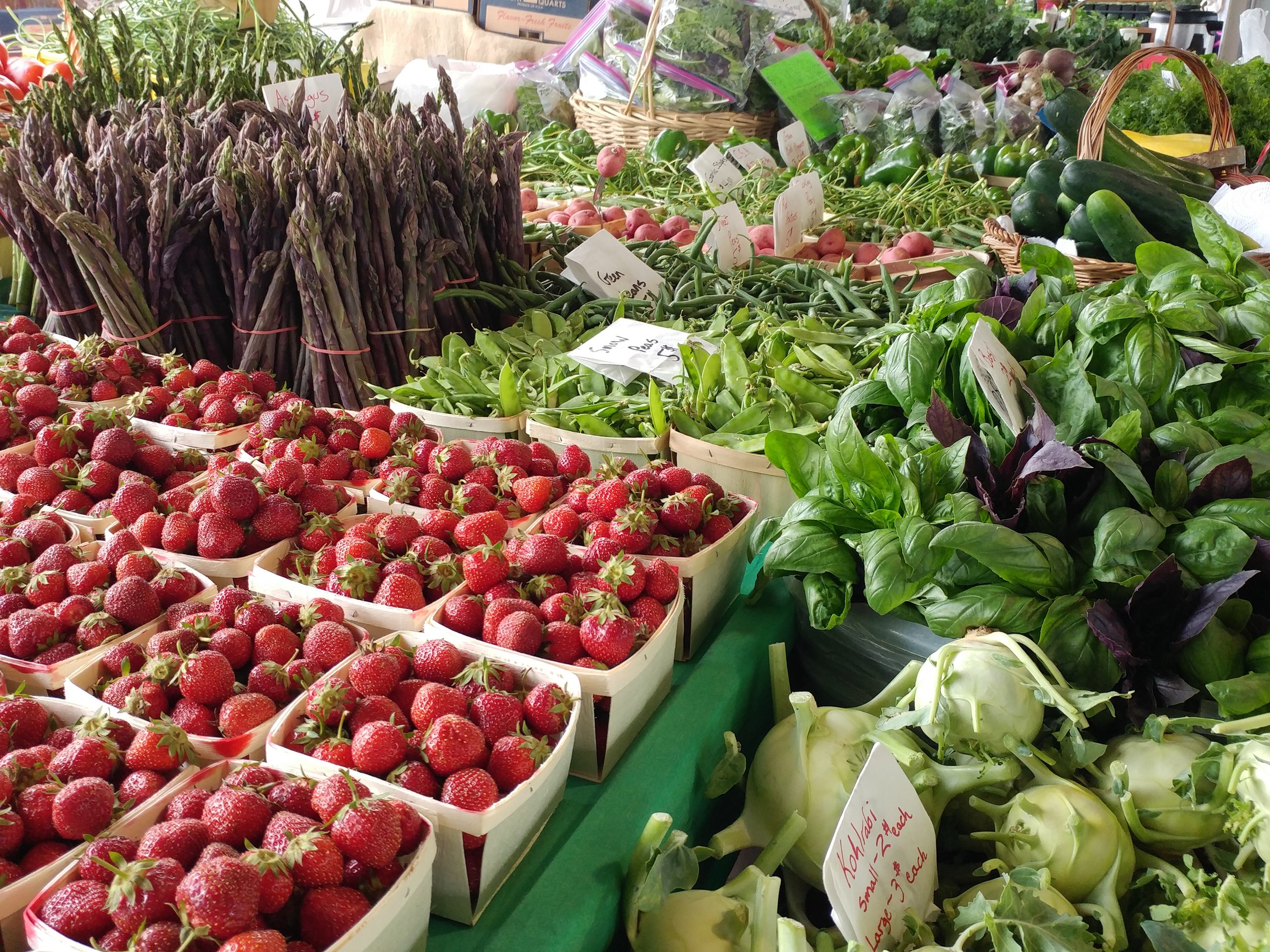 Savory Pickled Strawberries